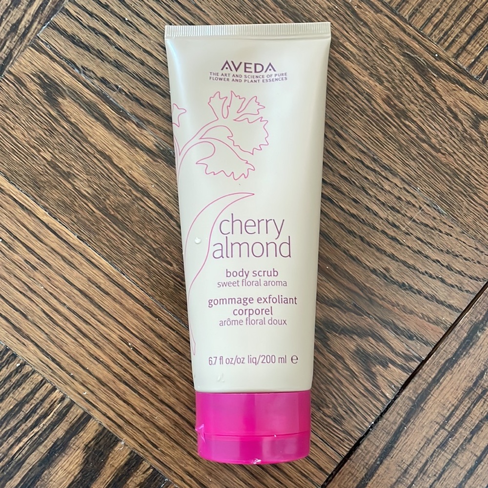 NWT Aveda Cherry Almond Body Scrub